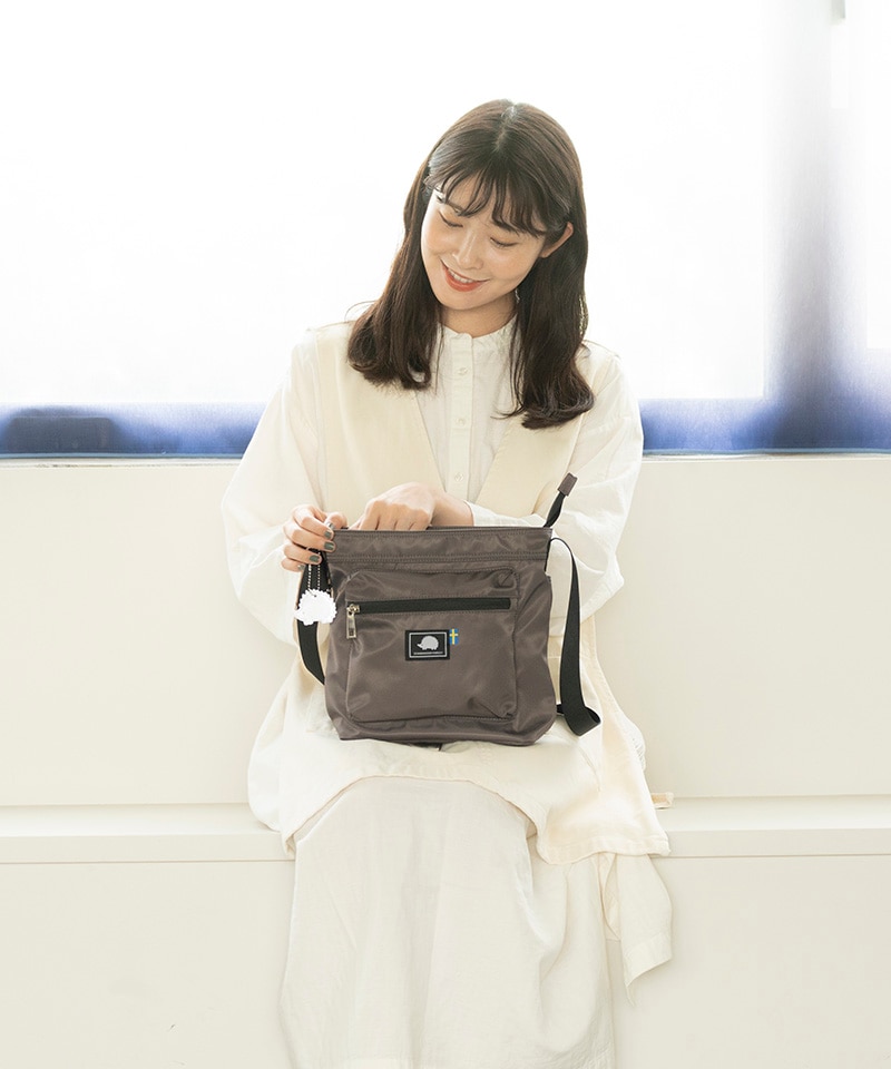 今だけお得な20%OFF】スクエアショルダーバッグ＜撥水加工