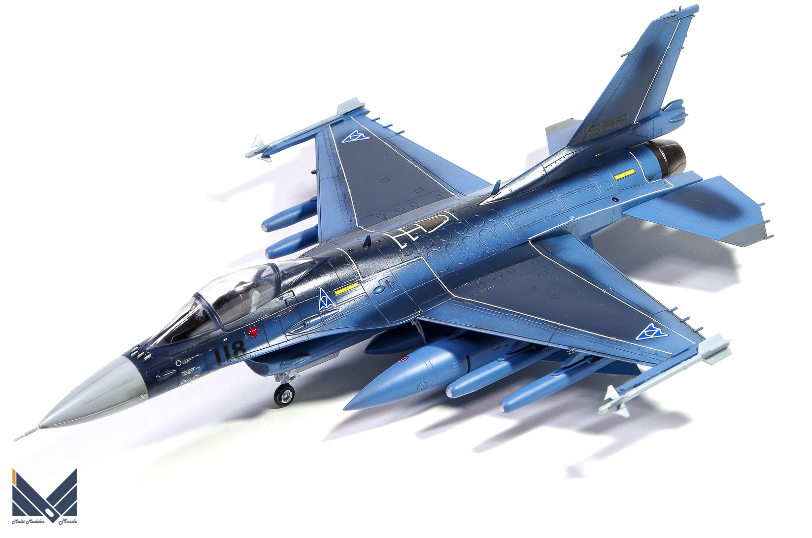 エアフィックス 1/72 ブリティッシュ・ファントム 完成品 FG.1 AIRFIX