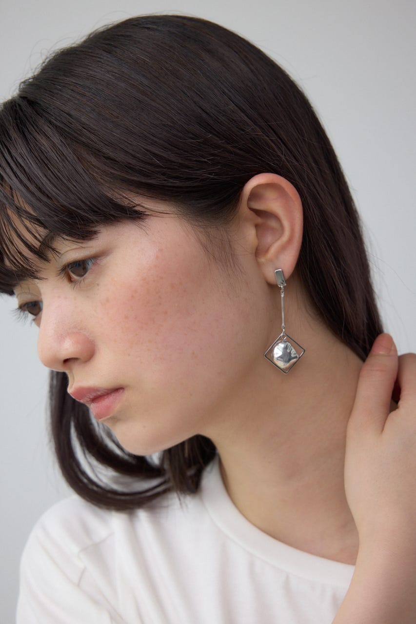 AZUL BY MOUSSY | クリアメタルアシンメトリーピアス (ピアス
