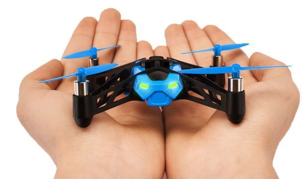 次々登場する小型家庭用ドローン：AR.Droneの「兄弟」のスペック