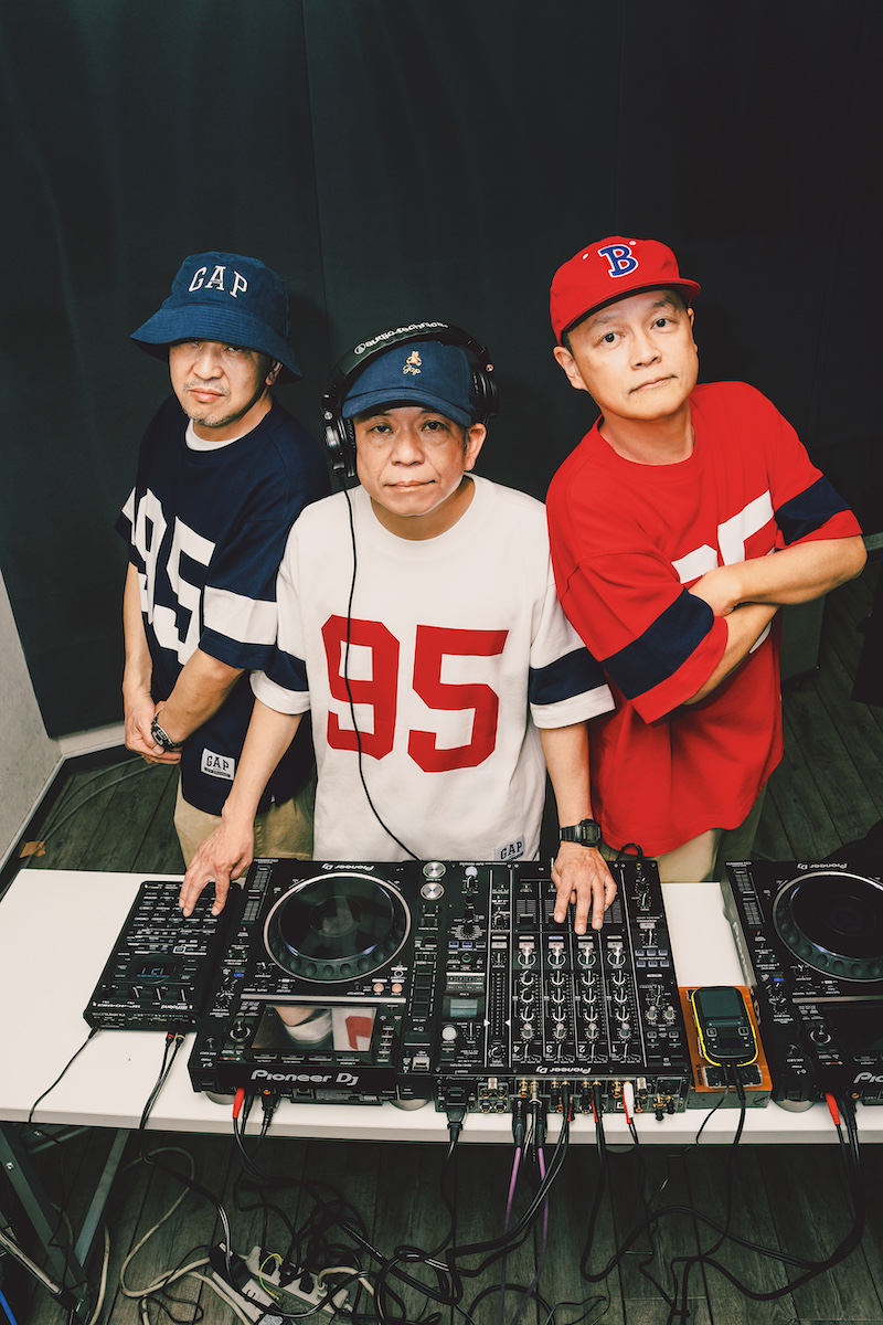 ギャップ」が日本上陸30周年を記念した限定Tシャツを発売