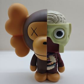 ▷ Holiday Space Figure Silver by Kaws, 2020 | Resin Design | Artsper
