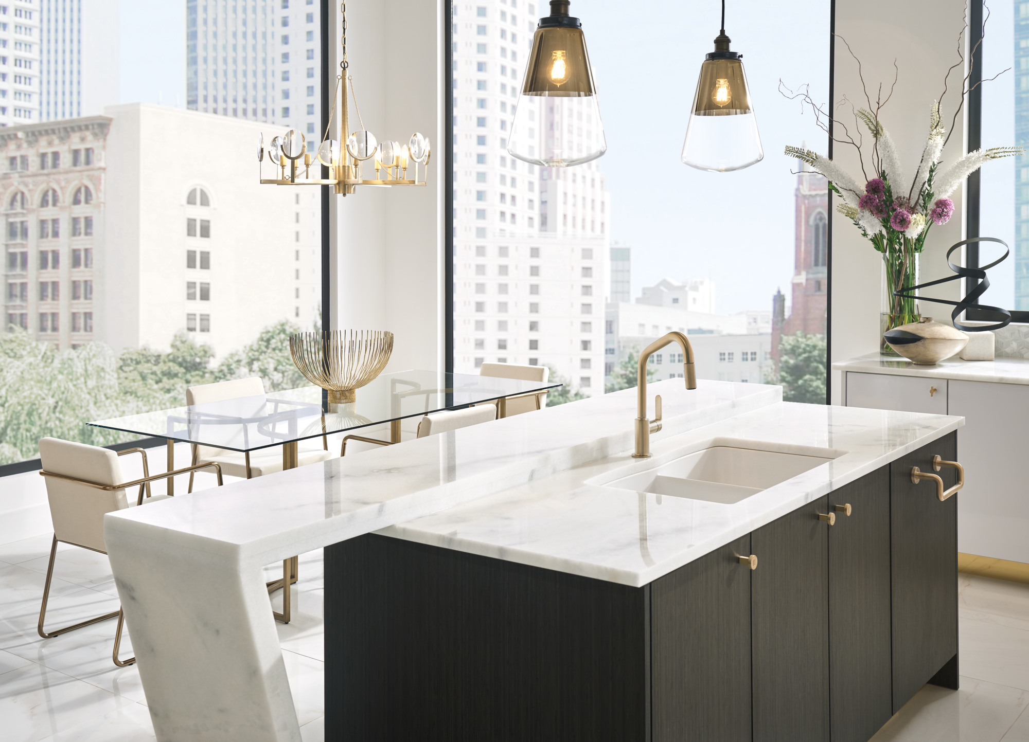 Litze® | Pull-Down Faucet with Angled Spout and Industrial Handle
