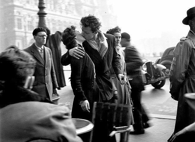 世界一有名なパリのキス写真”は演出だった！ 裁判沙汰に発展したてん末