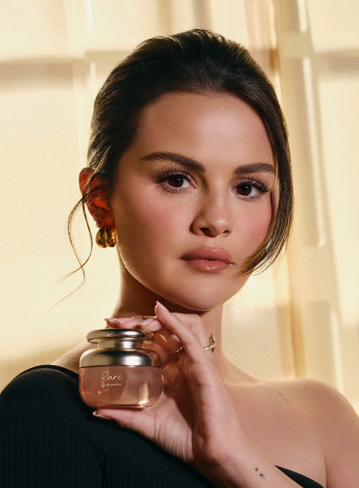 セレーナ・ゴメス、Rare Beauty初の高級フレグランスとしてRare Eau de