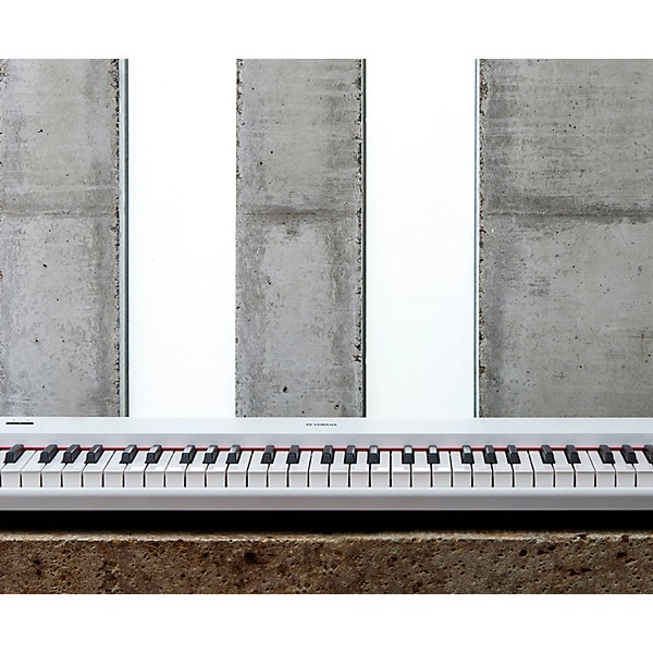 Yamaha NP-12 61-Key Entry-Level Piaggero Ultraportable Digital