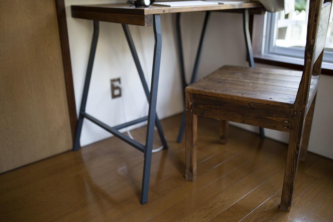 イケアの「なんでもテーブルにできる脚」、便利すぎて3セット持ってる