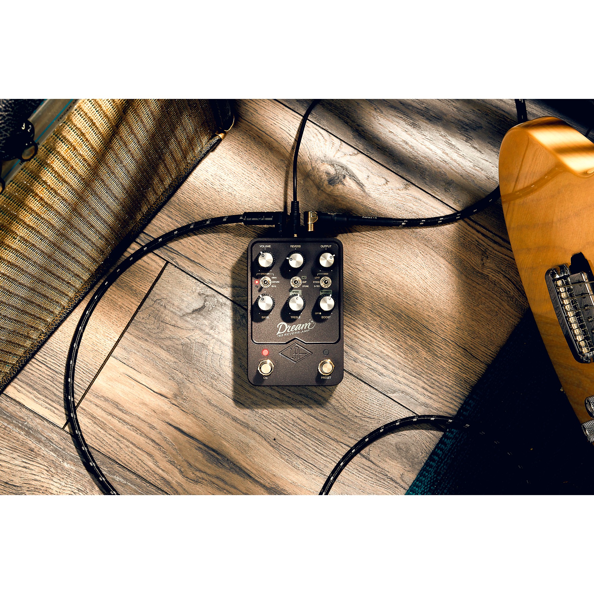 Universal Audio UAFX Dream '65 Reverb Amp Effects Pedal - | Music