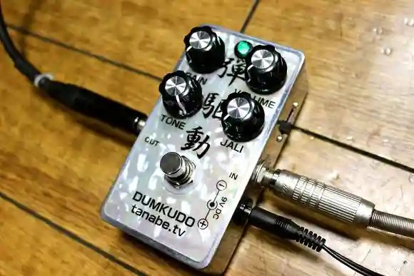 世界で活躍する国産ギター用オーバードライブ・エフェクター tanabe.tv