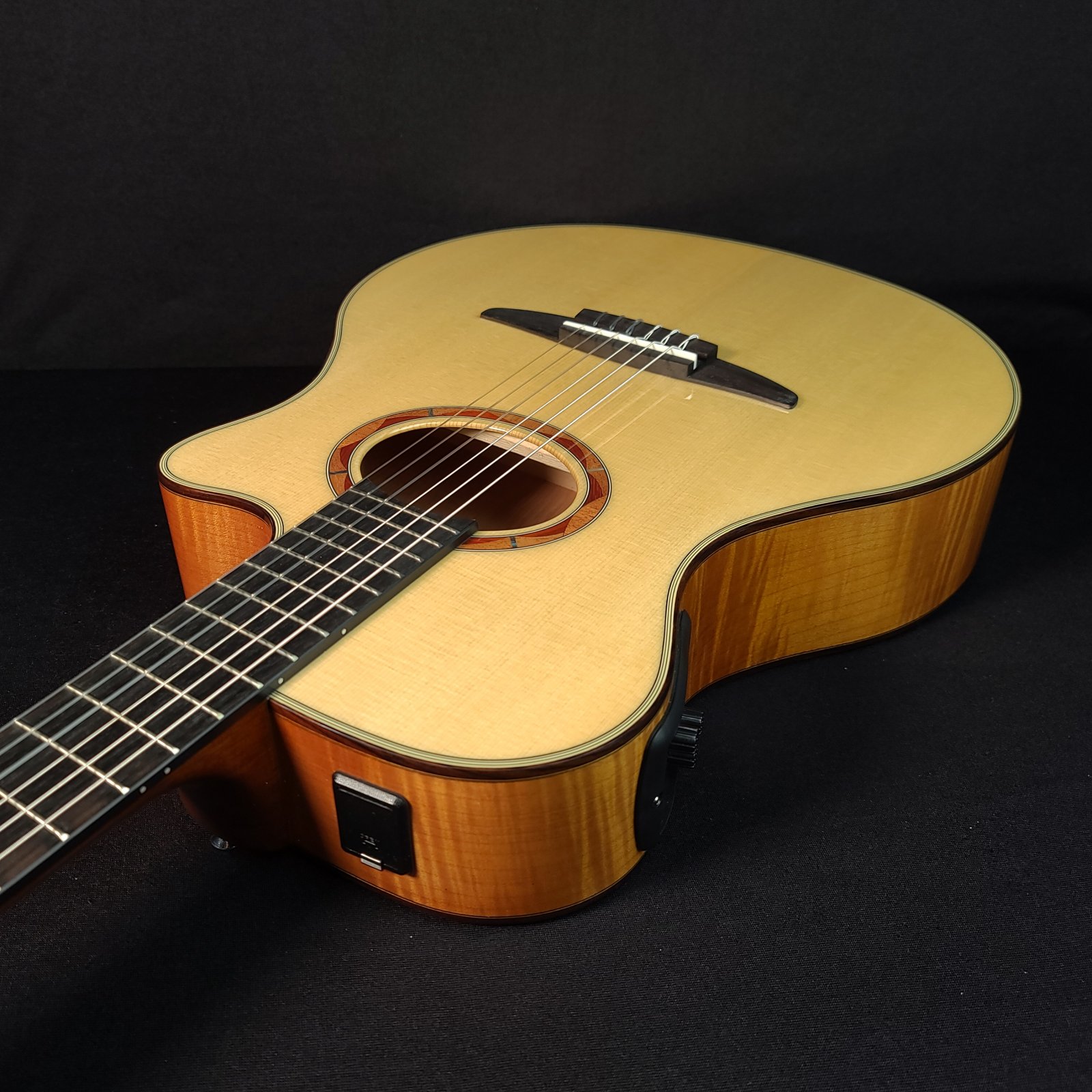 Yamaha NTX900FM Classical Nylon String Acoustic Electric Guitar C