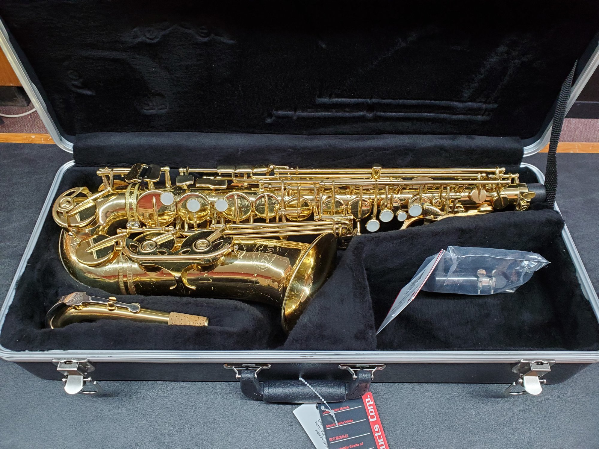 Used Jupiter JAS-769-767 Student Eb Alto Saxophone - 971038