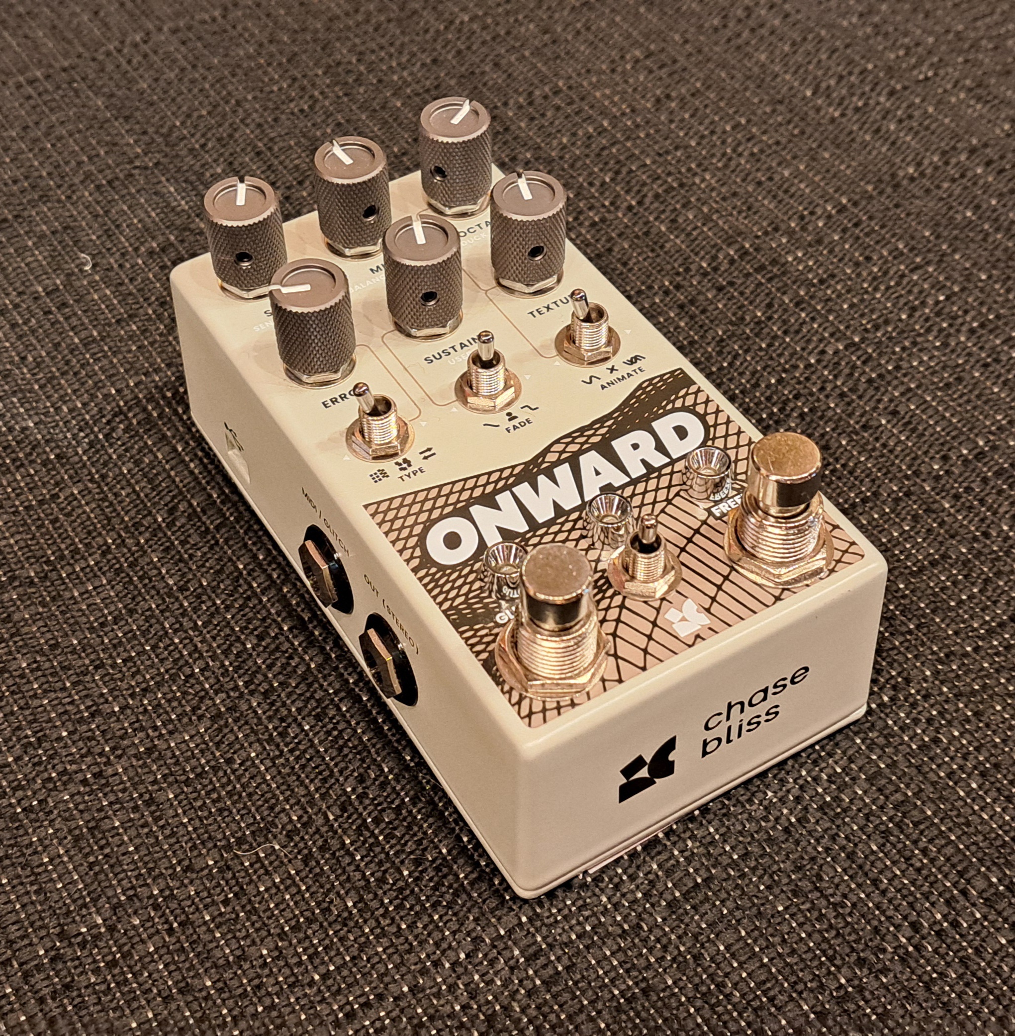 CHASE_BLISS_ONWARD_DYNAMIC_SAM