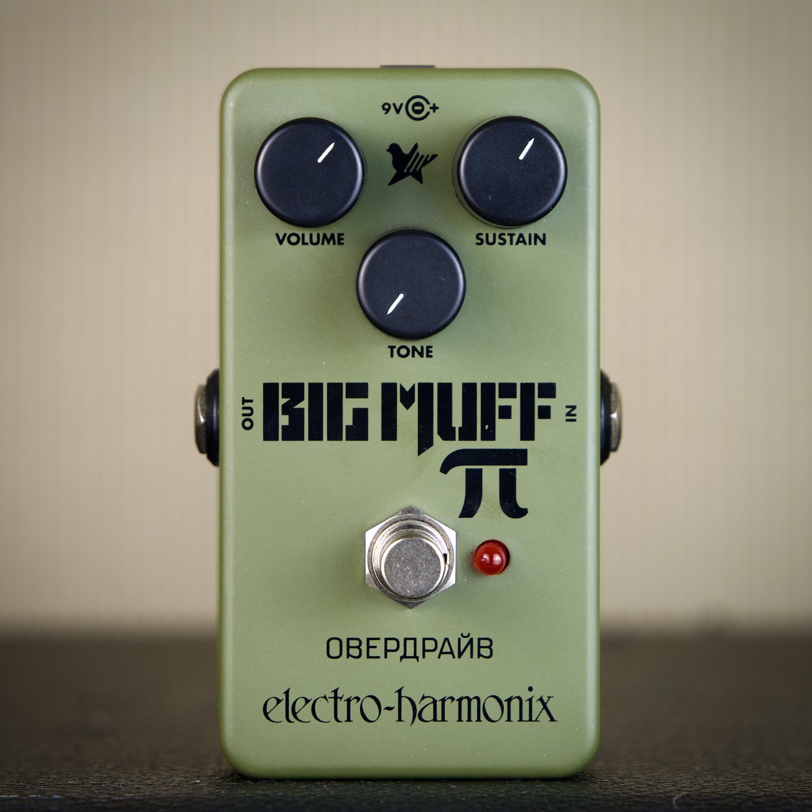 Electro-Harmonix Green Russian Big Muff Distortion/Sustainer Pedal