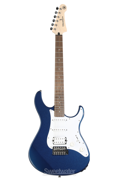 Yamaha PAC012 Pacifica Electric Guitar - Metallic Blue Reviews