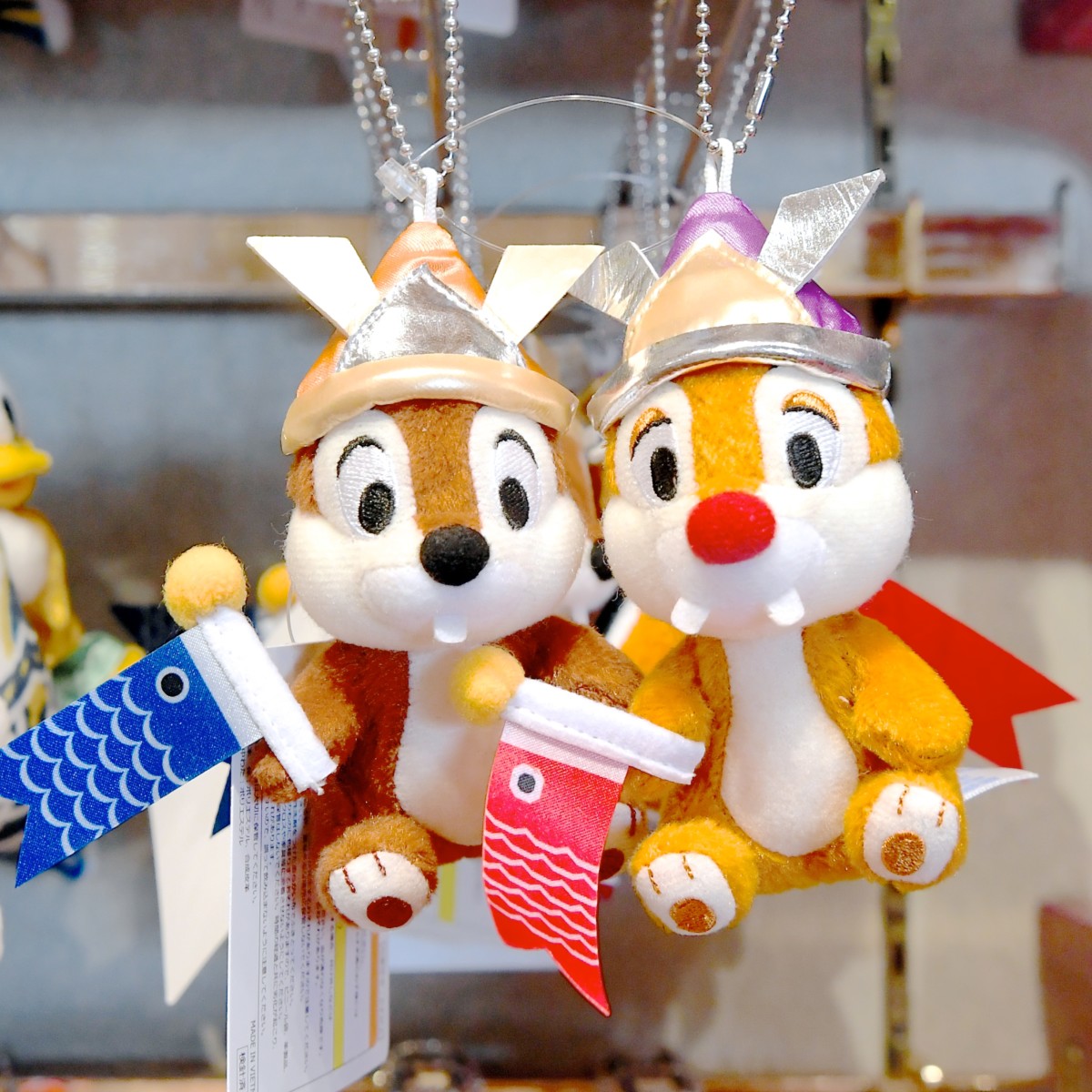 チップ＆デールのぬいぐるみバッジも！東京ディズニーランド“端午の