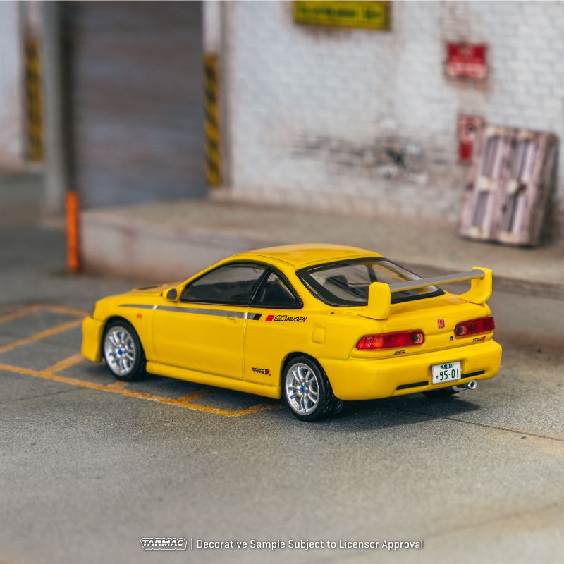 Pre-Order) Tarmac Works Honda Integra TYPE R DC2 MUGEN Sunlight