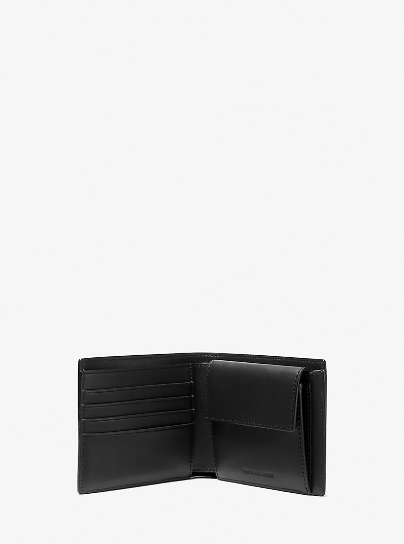 Hudson Pebbled Leather Billfold Wallet With Coin Pouch in BLACK