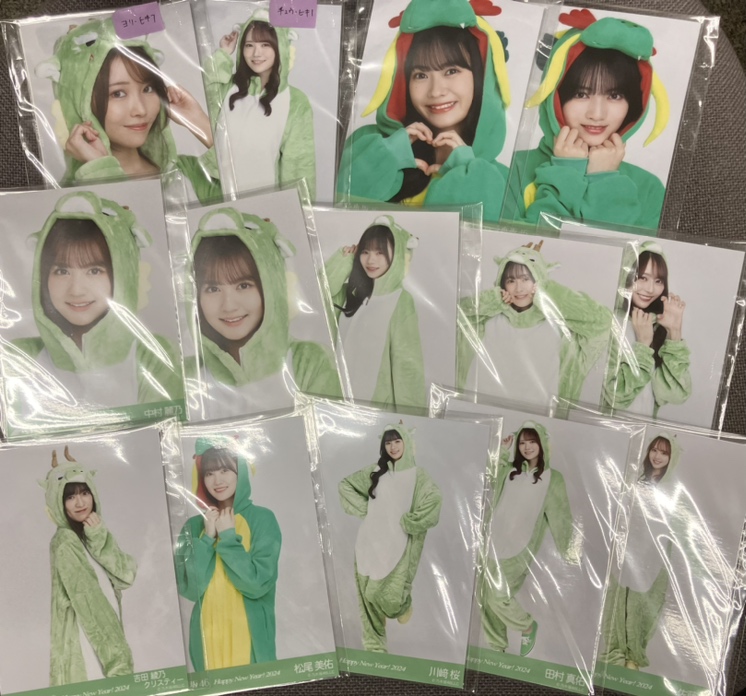 乃木坂46生写真大量入荷しました(*^^*) / リサイクルショップ三喜