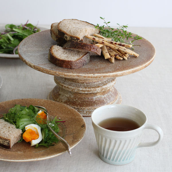 cake stand [sabi] | MISHIM POTTERY CREATION