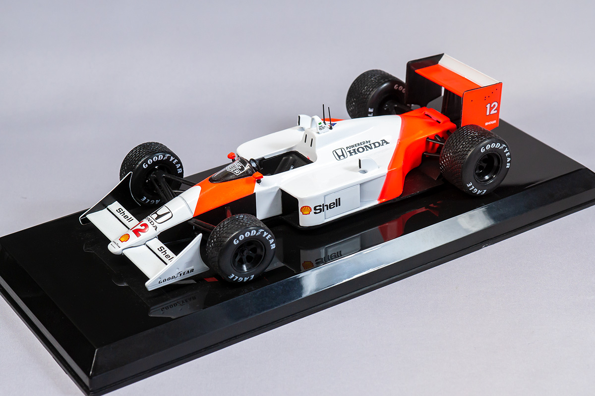 デアゴスティーニの MP4/4 にロゴデカールを追加 | b's mono-log