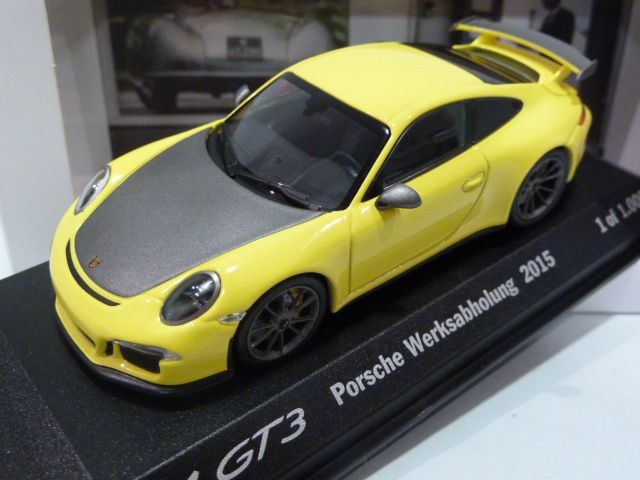 Porsche 911 (991) GT3 Werksabholung 2015 1:43 WAX20130022
