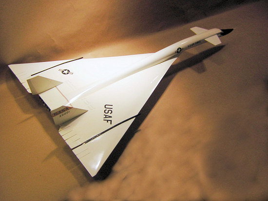 AMT 1/72 XB-70 Valkyrie, by Joel Hamm