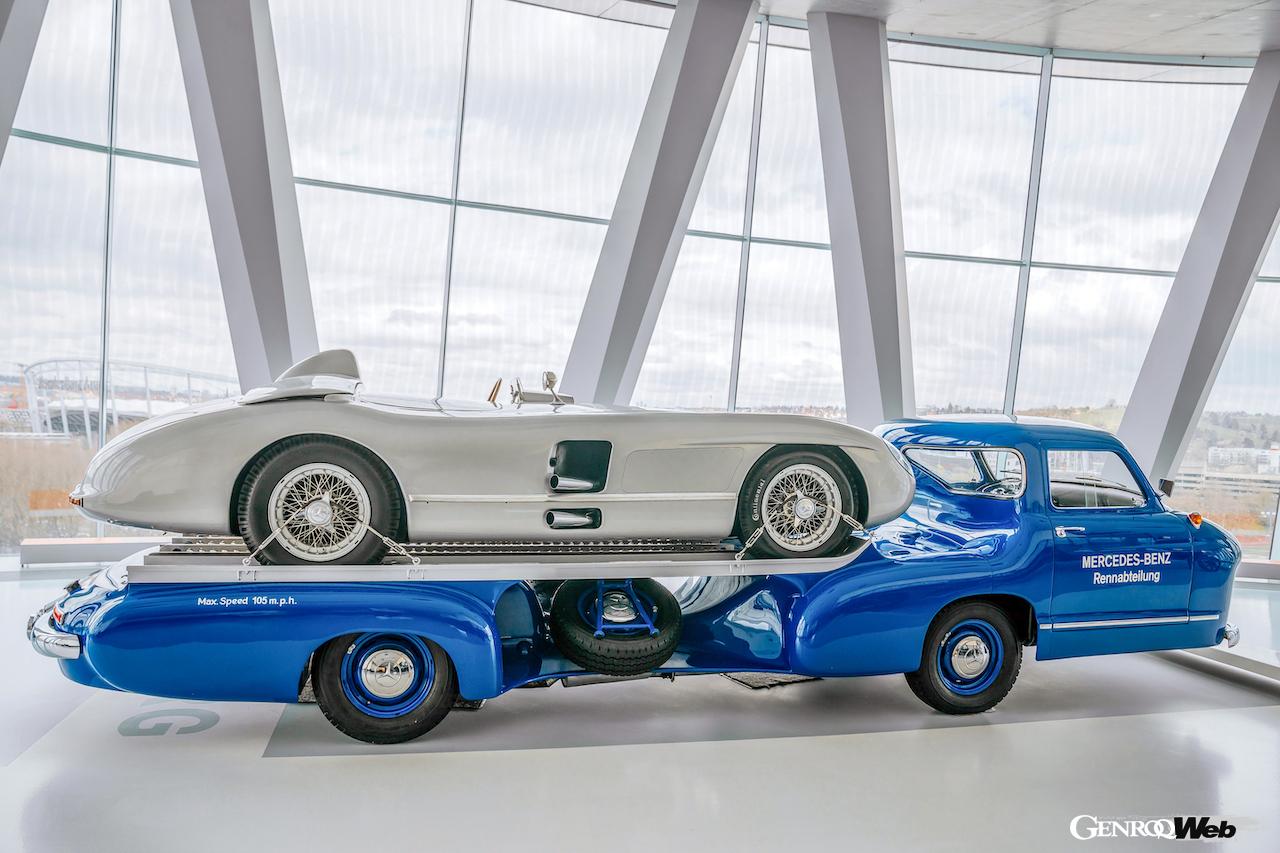 1950年代に活躍したレーシングカー用高速トランスポーター「メルセデス