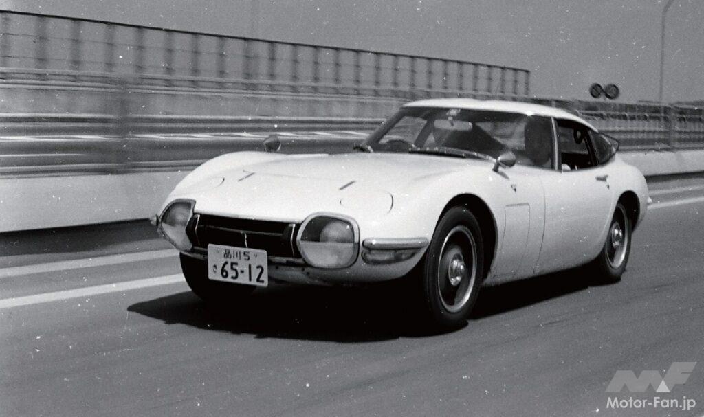 世界最速トヨタ「2000GT」 vs. 最強Z日産「フェアレディZ432」、自動車