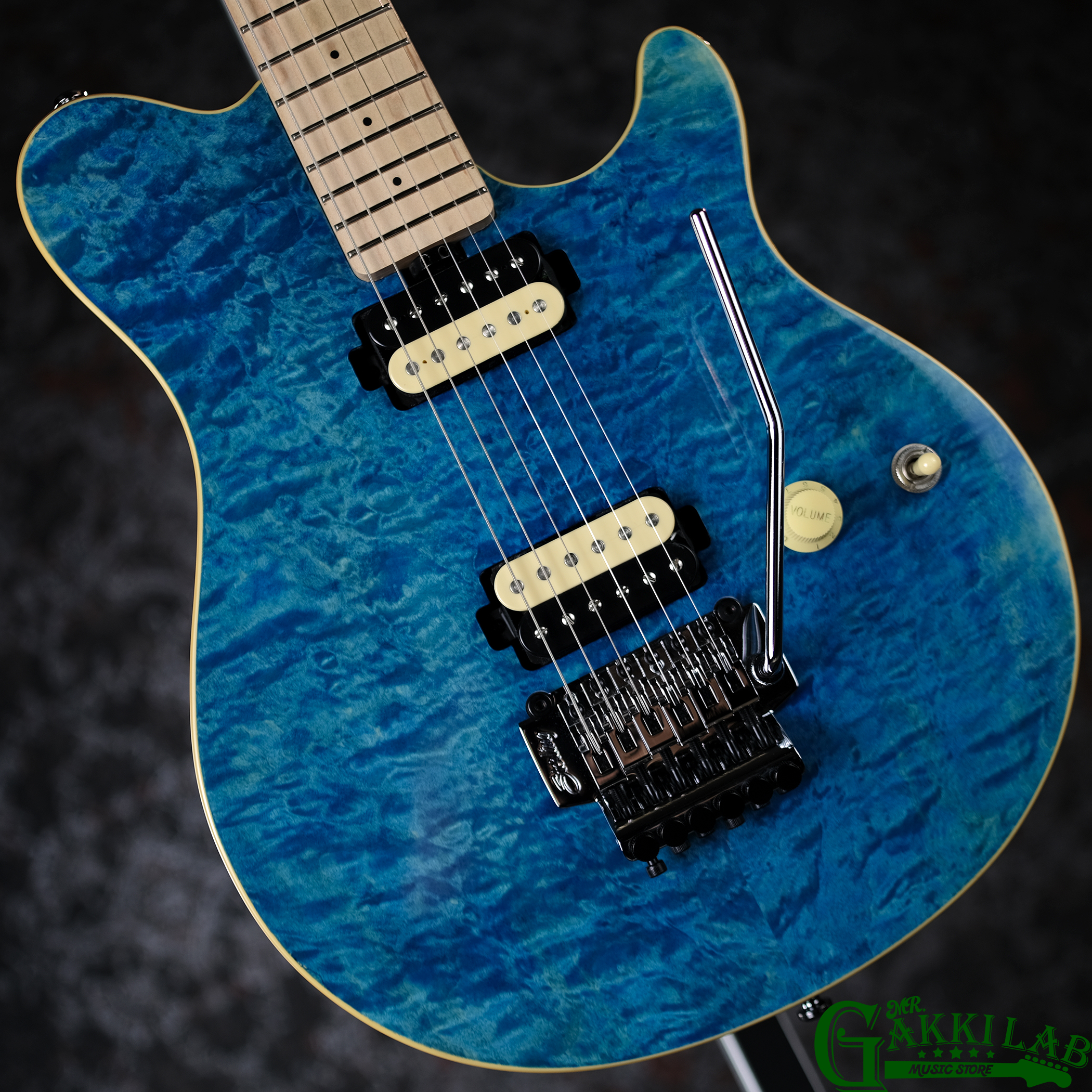 Sterling by MUSIC MAN AX40 Trans Blue | 札幌の楽器屋さん｜MR.GAKKI