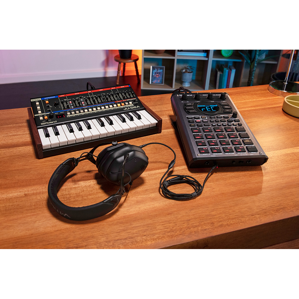 Roland SP-404MKII Creative Sampler and Effector｜ミュージックランドKEY