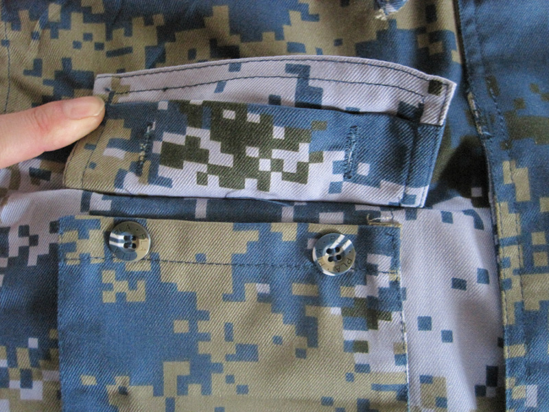 主張する迷彩 ～ 中国人民解放軍 07式作戦服・海洋迷彩 (実物)│ナナシ