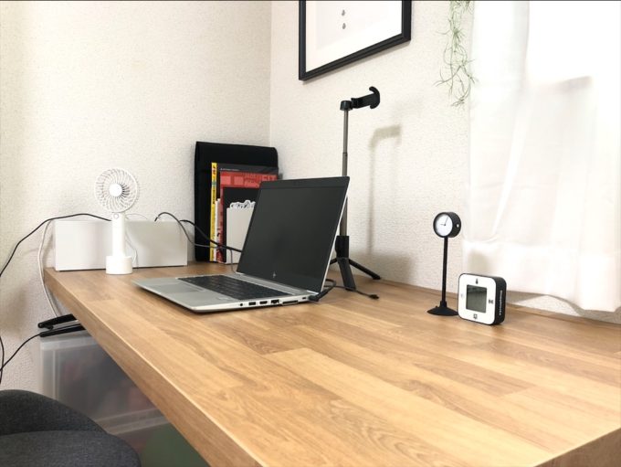 主人部屋】在宅リモートワーク対策！IKEAの天板で広々快適なPCデスクが