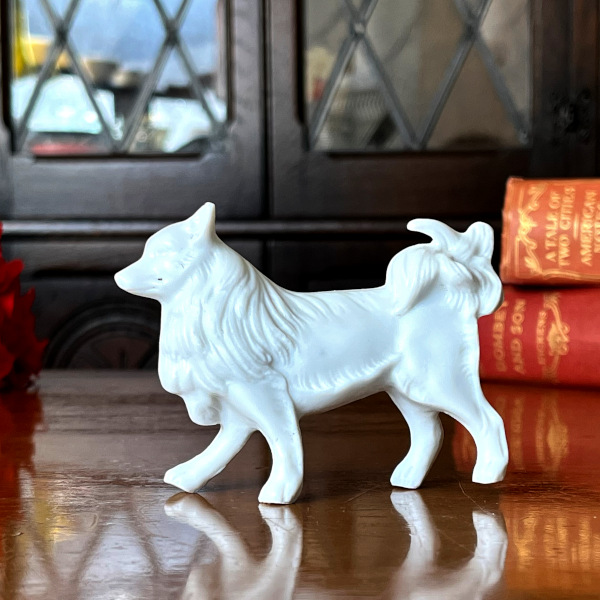 イギリス 刻印Germany ヴィンテージ スピッツ犬 陶器置物 フィギュリン