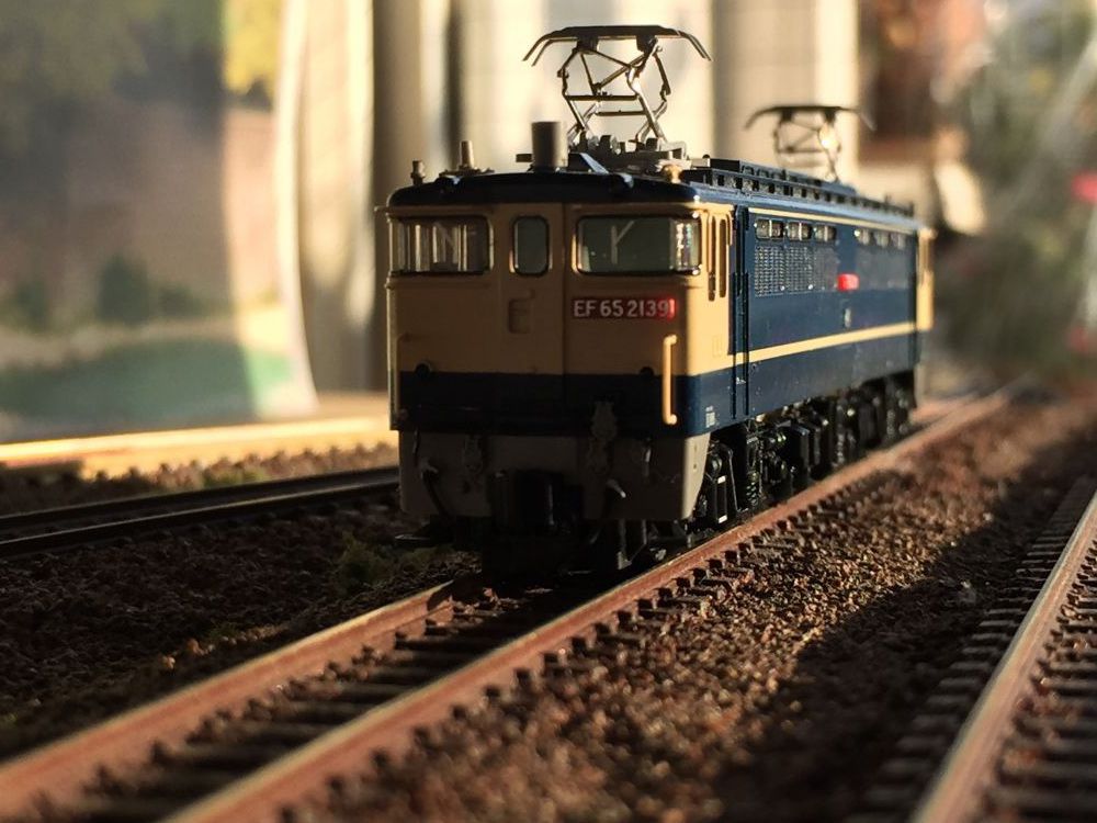 EF65 2139号機 赤プレ原色を弄る！ TOMIX 9174 | NGaugeJP - 横濱模型