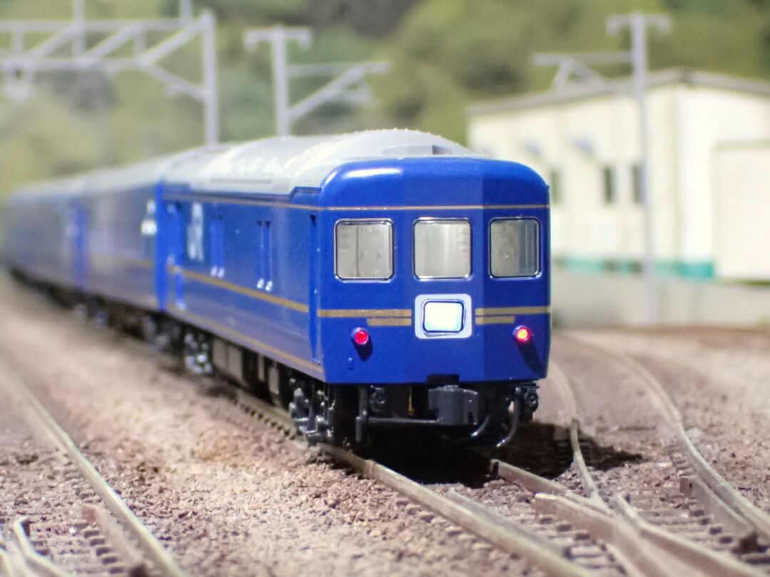10-831_densha-57.jpg