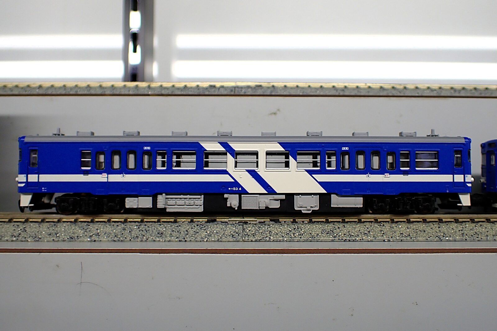 A2573-4.jpg