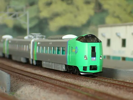789系 0番代「スーパー白鳥」が入線しました。 TOMIX 98895 / 98896