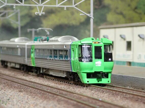 785系300番代 特急「スーパー白鳥」用増結改造車 NE-303編成が入線しま