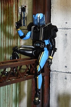 仮面ライダー』S.H.Figuartsより、真骨彫製法「ディエンド」など参考