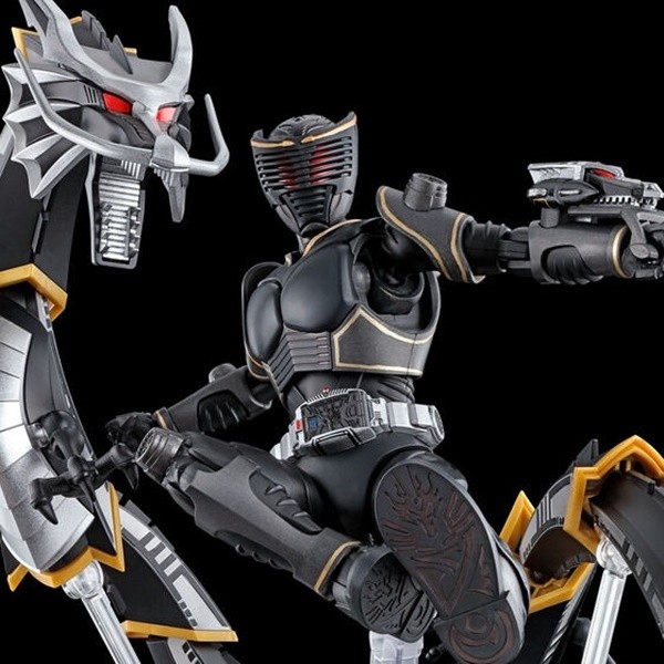 仮面ライダー龍騎』リュウガがドラグブラッカーとセットで最新プラモ化