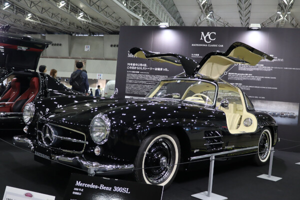 超レア車「300SL」は相場3億? ガルウイングのメルセデスが豪華共演