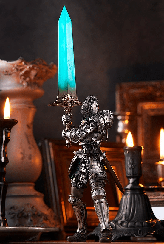 デモンズソウル』の象徴的な鎧を立体化した「figma フリューテッド