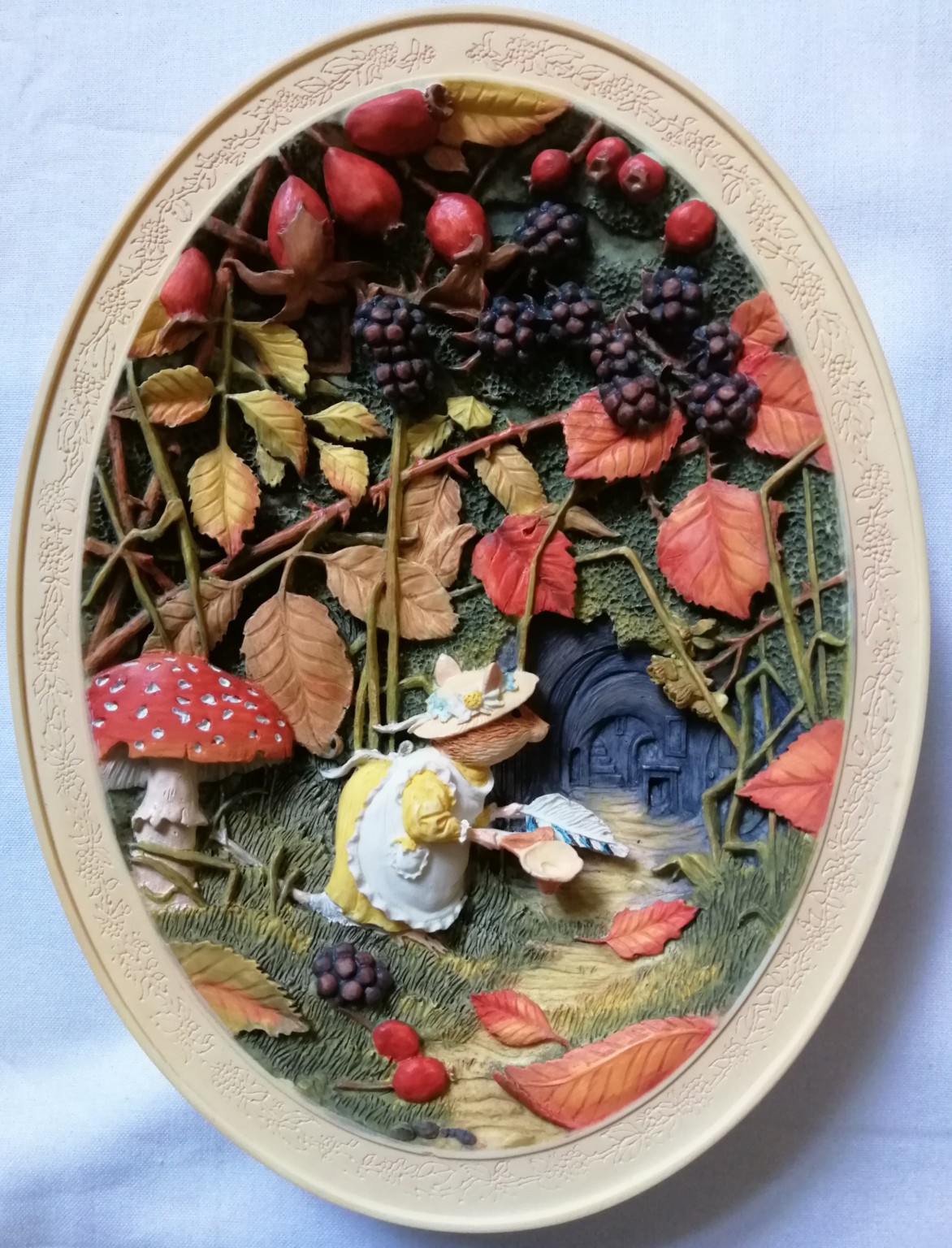 Nivag Collectables: Bradford Exchange - Brambly Hedge: A Visit to
