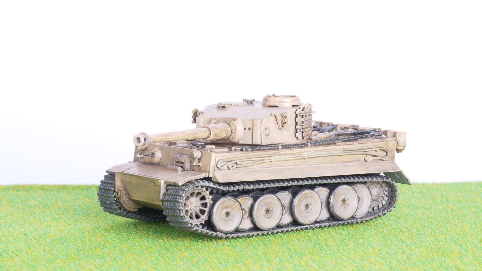 芯からズぶとい、小さくても確かな作りごたえ「レベル 1/72ティーガーI