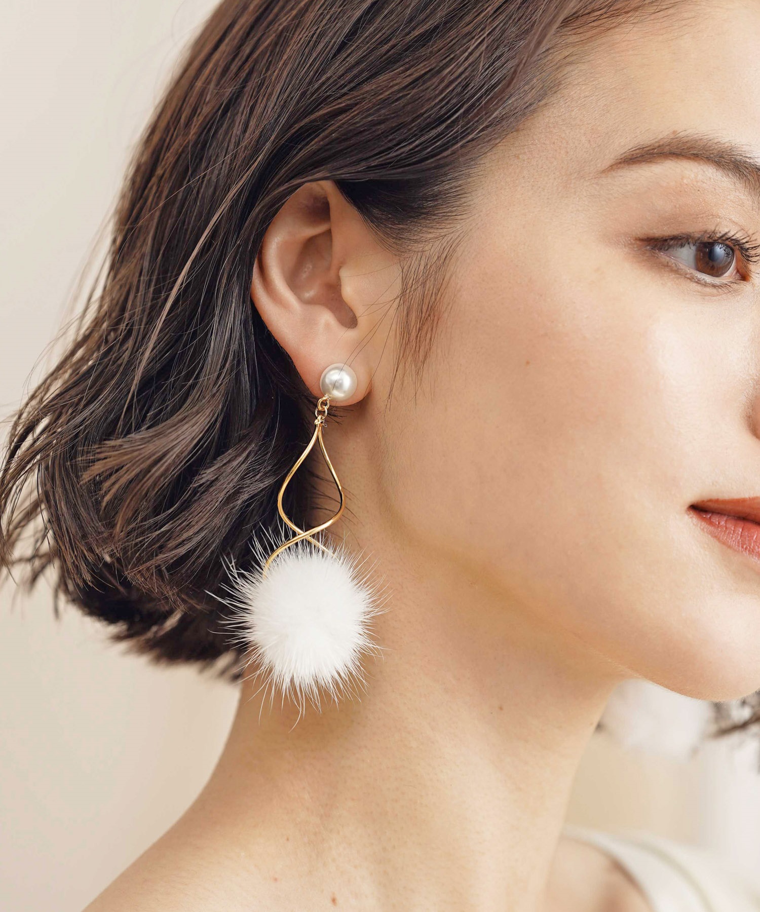ツイストモチーフファーピアス | ピアス | NOELA OFFICIAL WEB STORE
