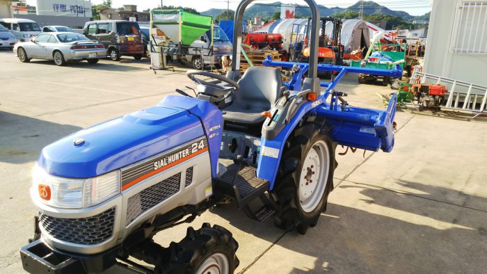 クボタ トラクター ブルトラ B5001 9.5馬力 368時間 ディーゼル 4WD