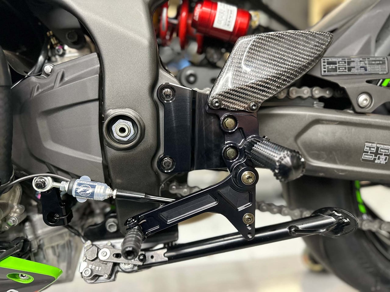 Graves Motorsports Adjustable Rearsets - Ninja ZX-4RR