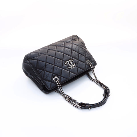 シャネル CHANEL 16番台 チェーン シルバー金具 ショルダーバッグ