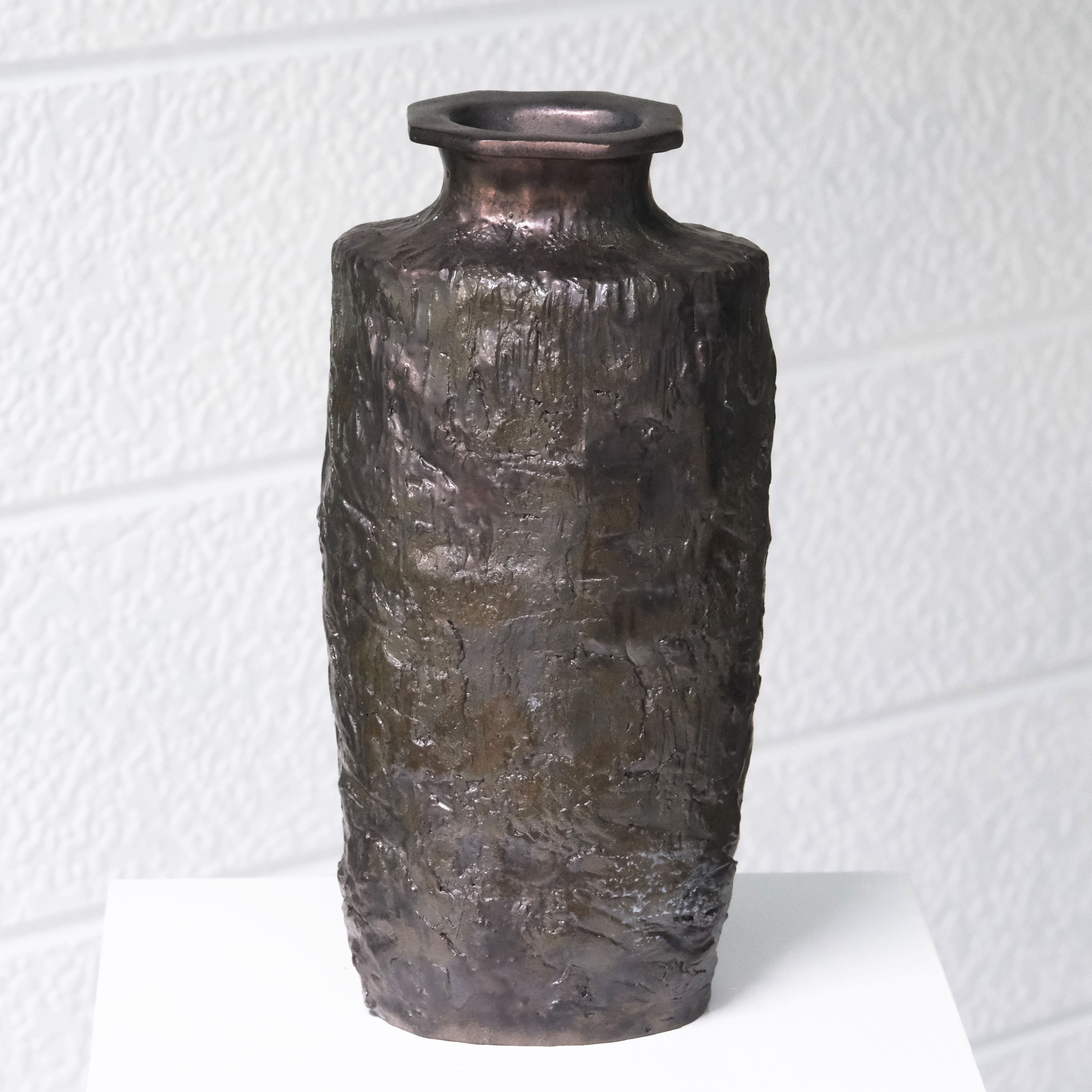 ブロンズ柱花瓶 – Ocean Ridge Kiln