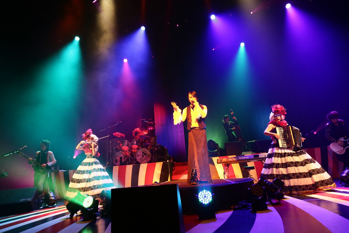 BUCKTICK_0926live3.jpg?